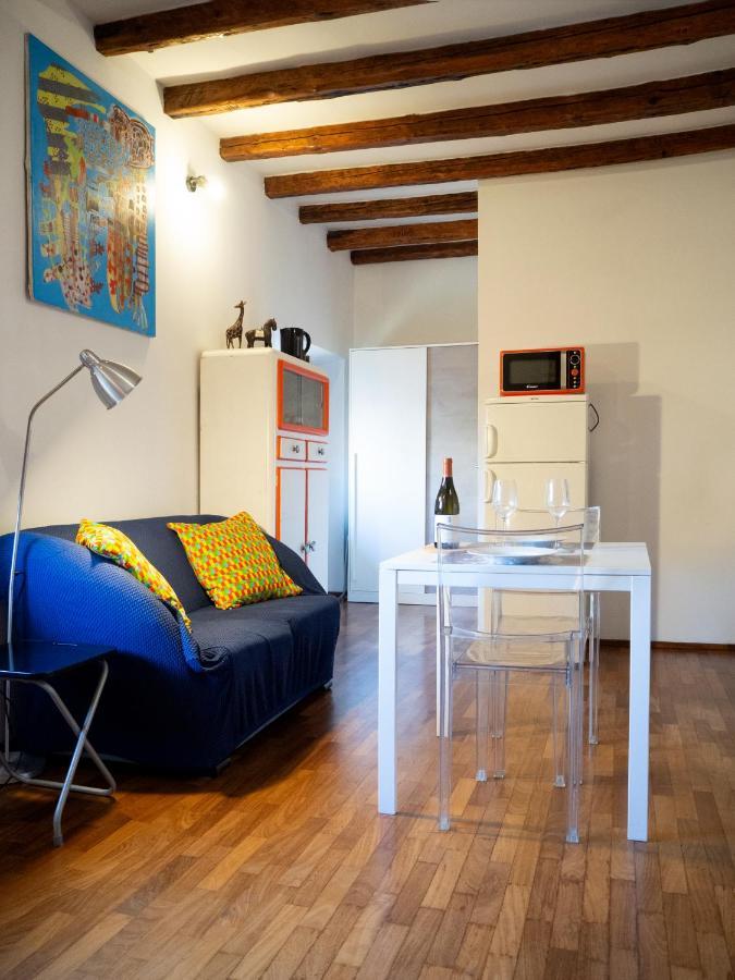 شقة Monolocale Sui Tetti Di Bologna - Via Indipendenza المظهر الخارجي الصورة