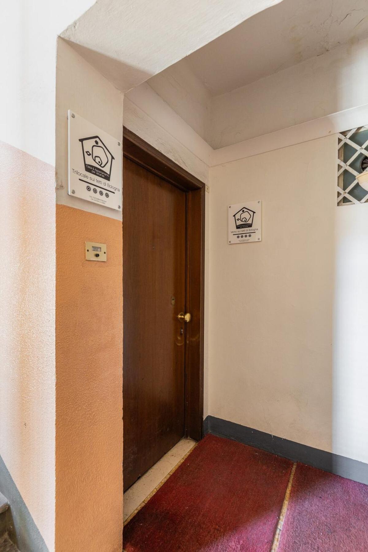 شقة Monolocale Sui Tetti Di Bologna - Via Indipendenza المظهر الخارجي الصورة