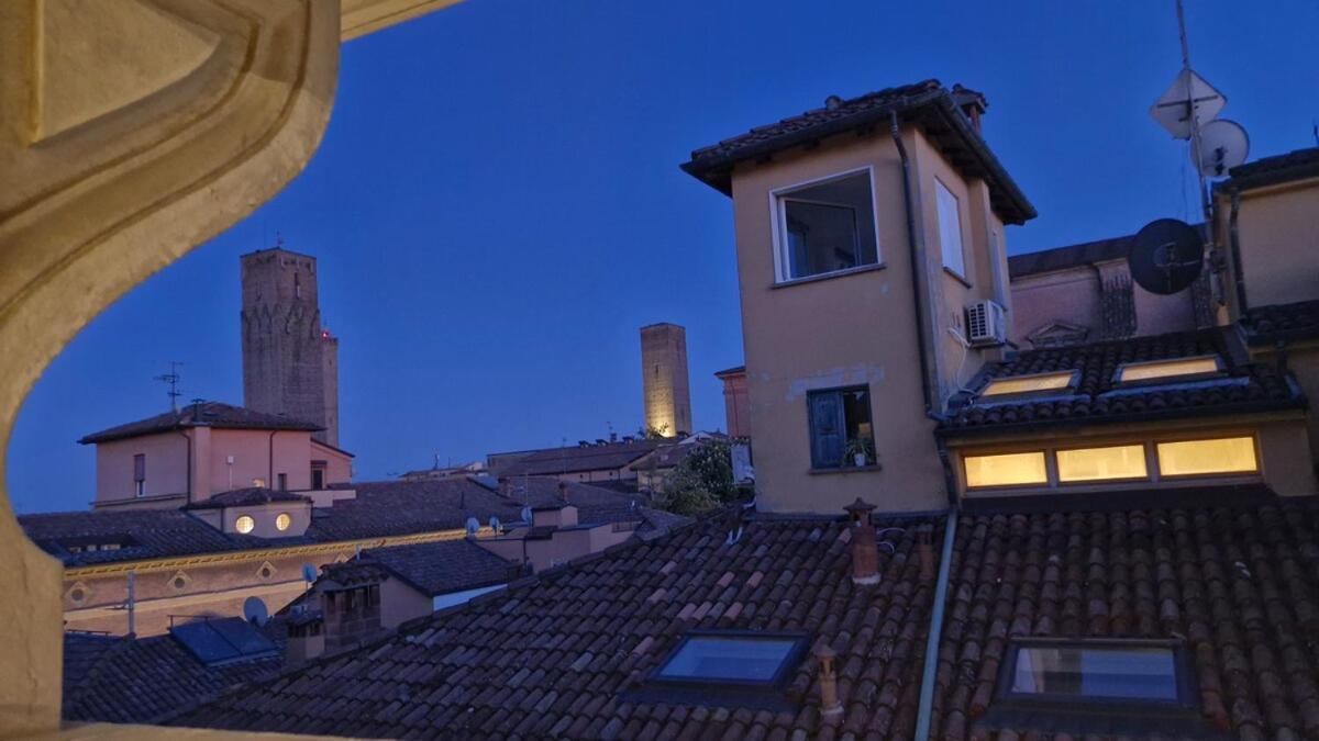 شقة Monolocale Sui Tetti Di Bologna - Via Indipendenza المظهر الخارجي الصورة