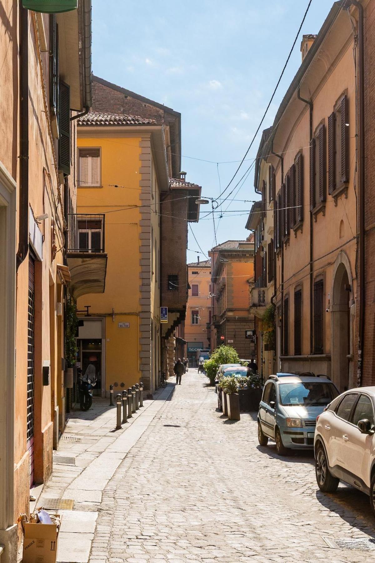 شقة Monolocale Sui Tetti Di Bologna - Via Indipendenza المظهر الخارجي الصورة